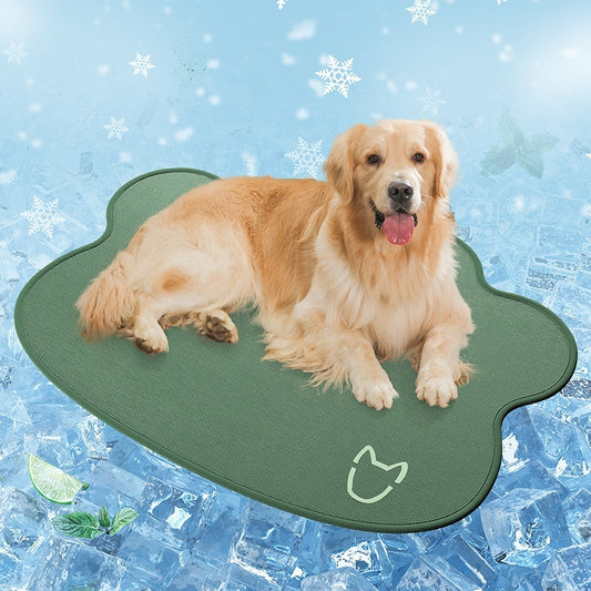 Dog resting on a self-cooling non-slip summer mat