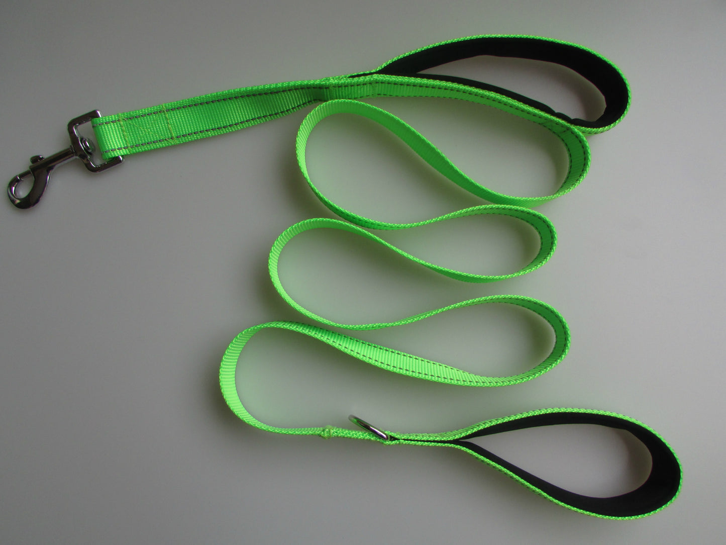Reflective dog leash strip for safe night walks
